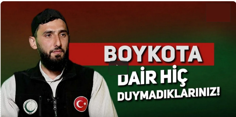 Cuma Namazı Çıkışı Konferans Salonunda